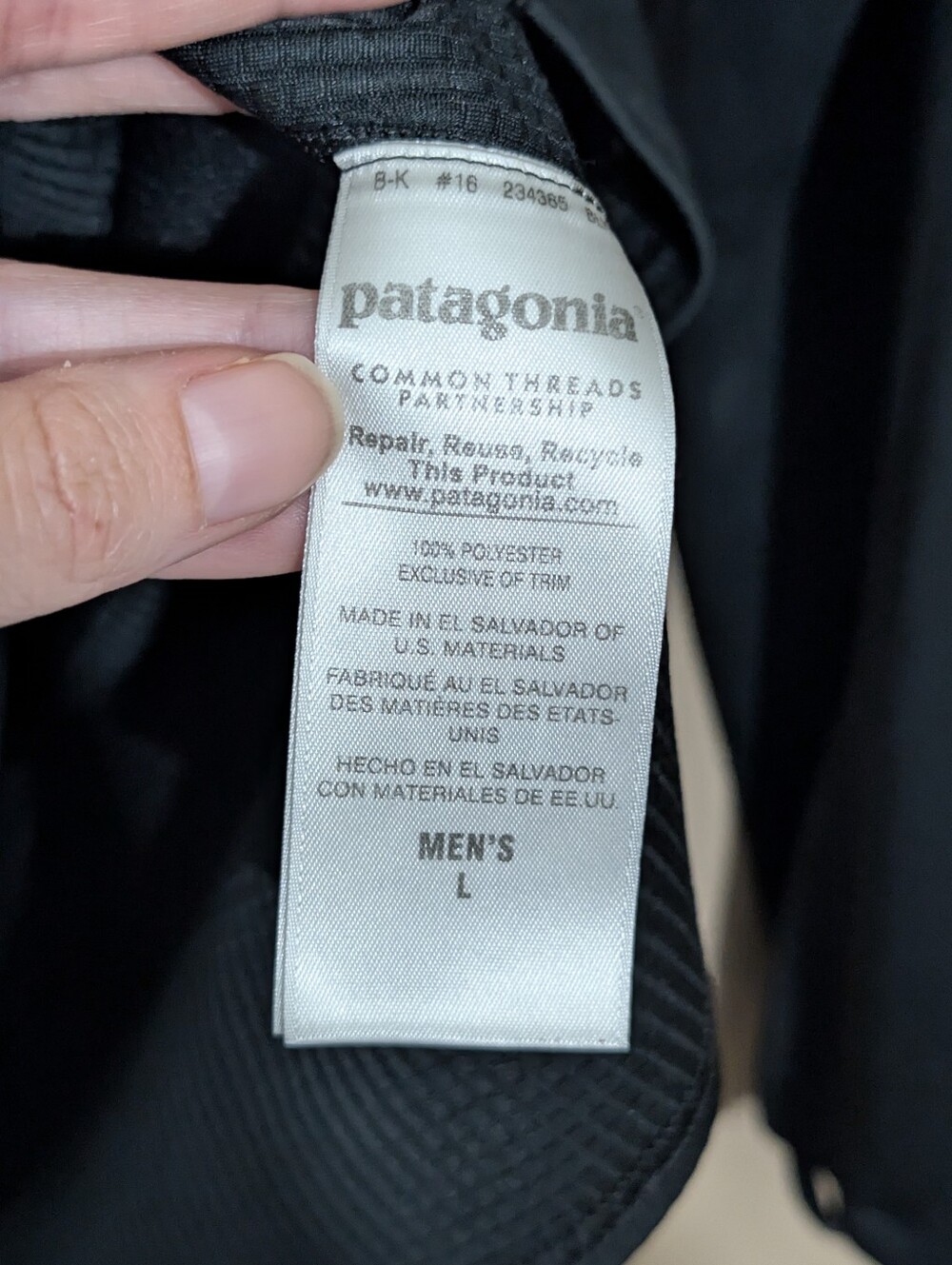 Men’s Patagonia Capilene Mid Weight base layer 1/4 zip - Picture 5 of 6